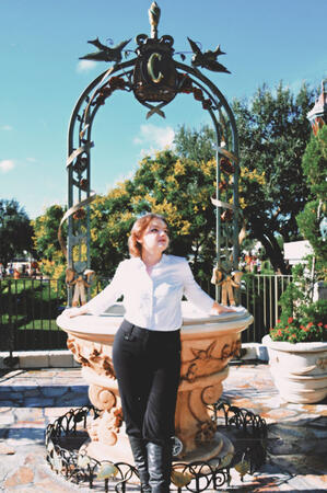 “Royal” concept senior photoshoot, October 2024